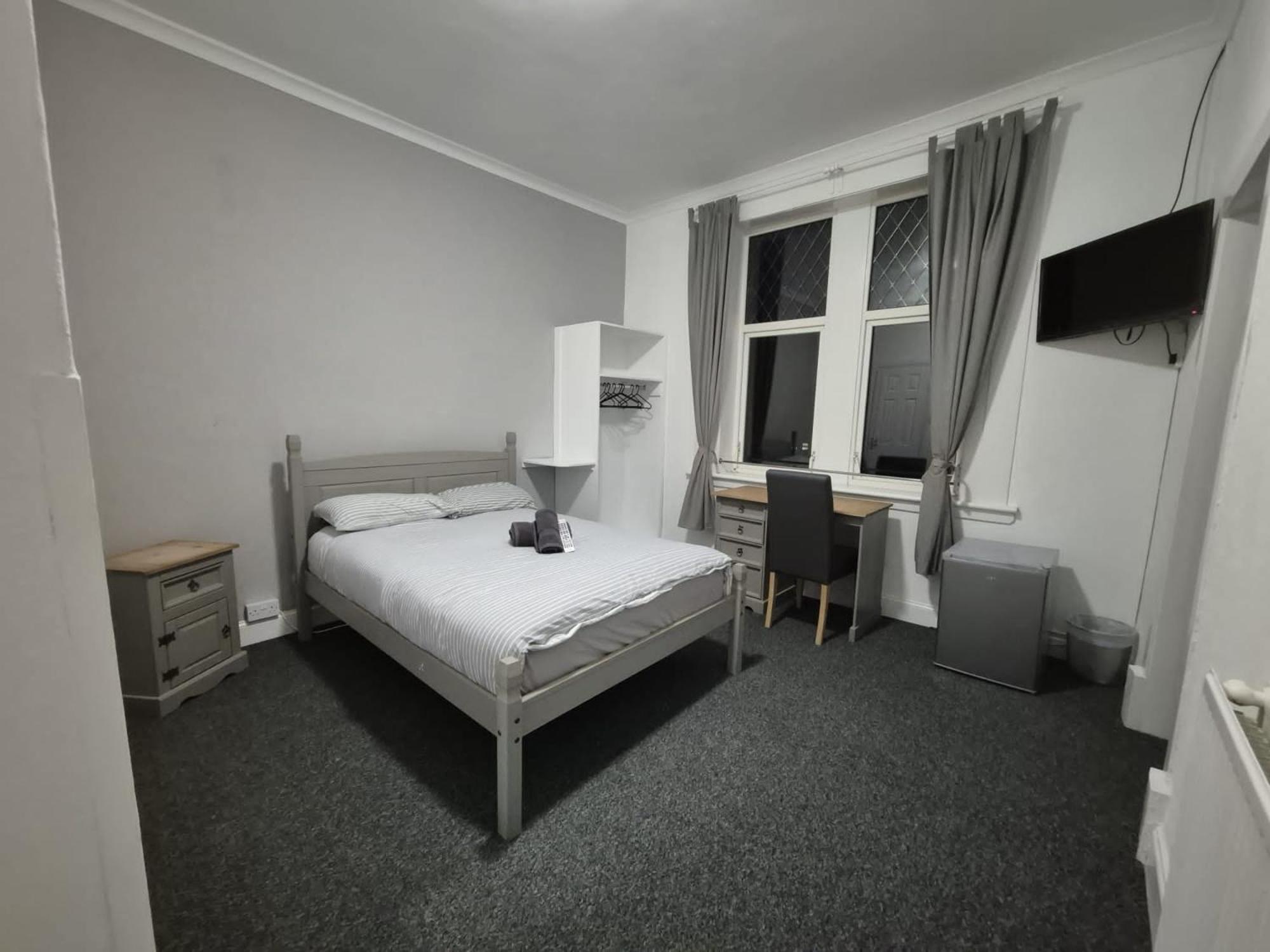 The Queens Hotel Cardenden エクステリア 写真