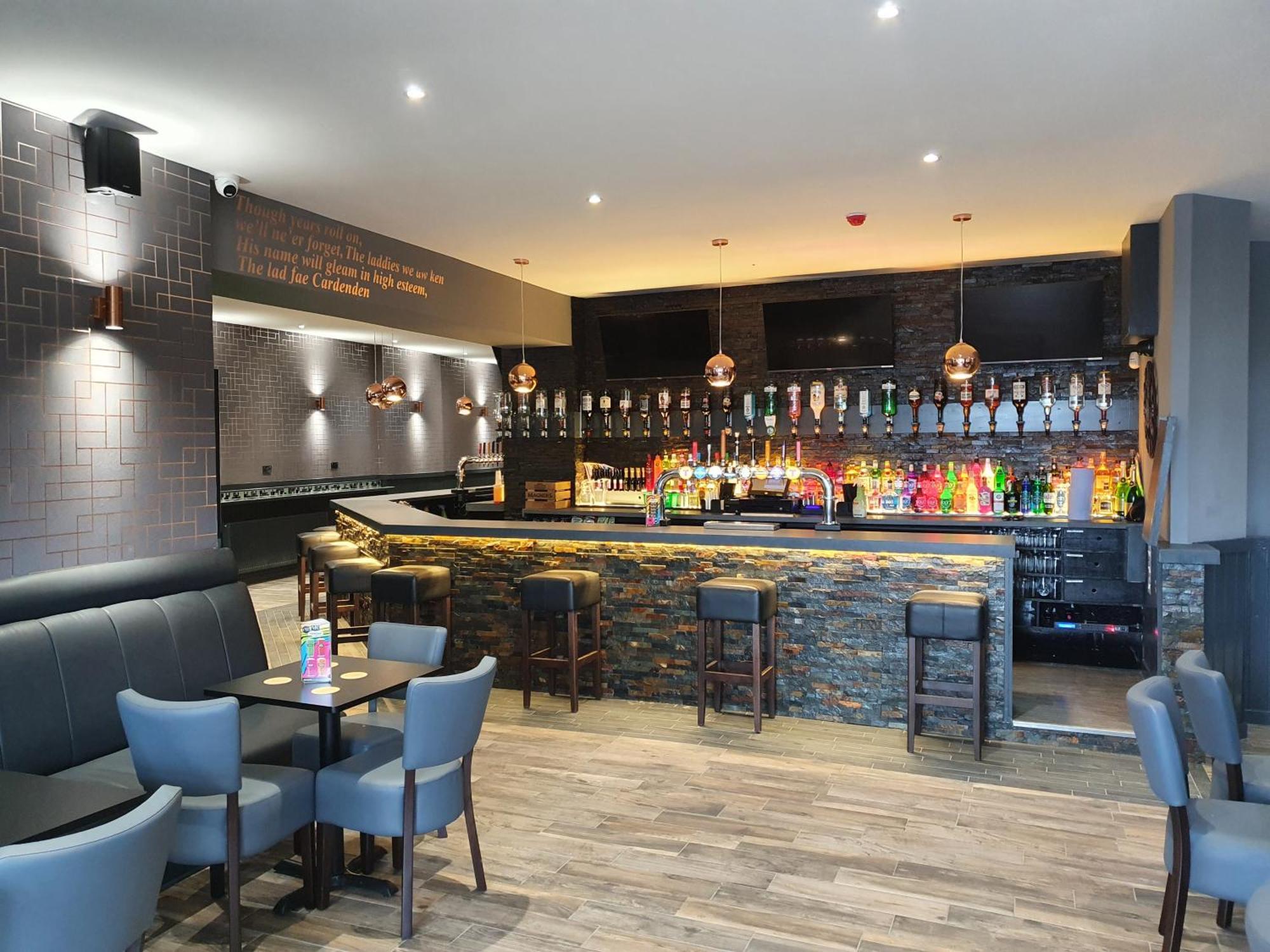 The Queens Hotel Cardenden エクステリア 写真