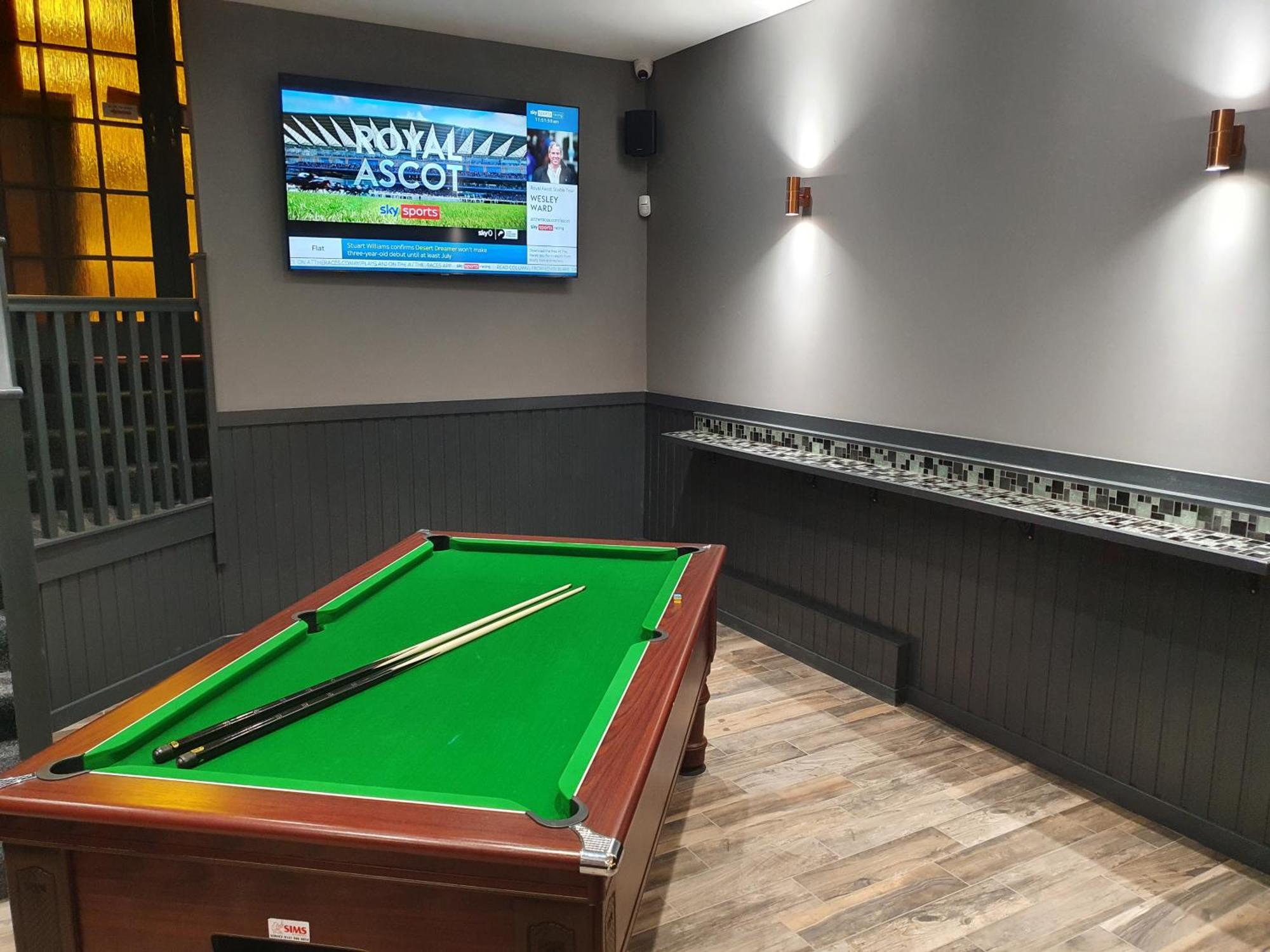 The Queens Hotel Cardenden エクステリア 写真