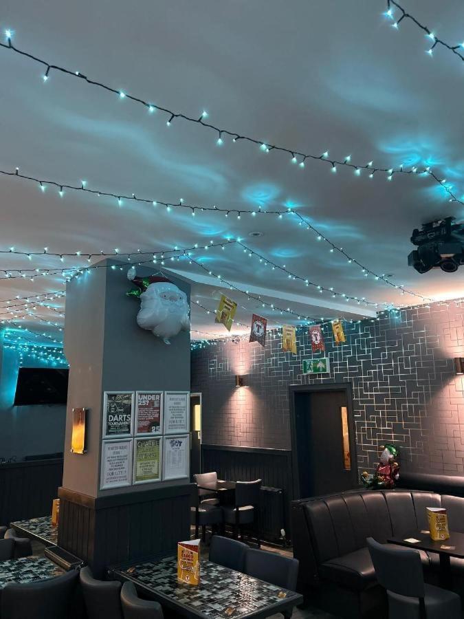 The Queens Hotel Cardenden エクステリア 写真